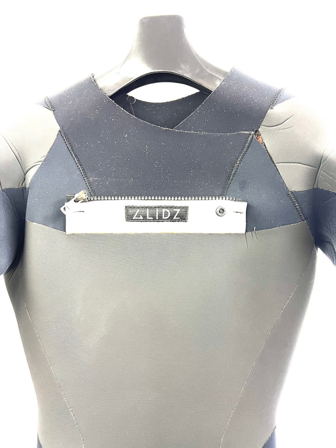 Used wetsuits / 3mm flap zip brushed fullsuits / size {Men's Snoah} surfing only / Glides / silver flap / secondnopp155