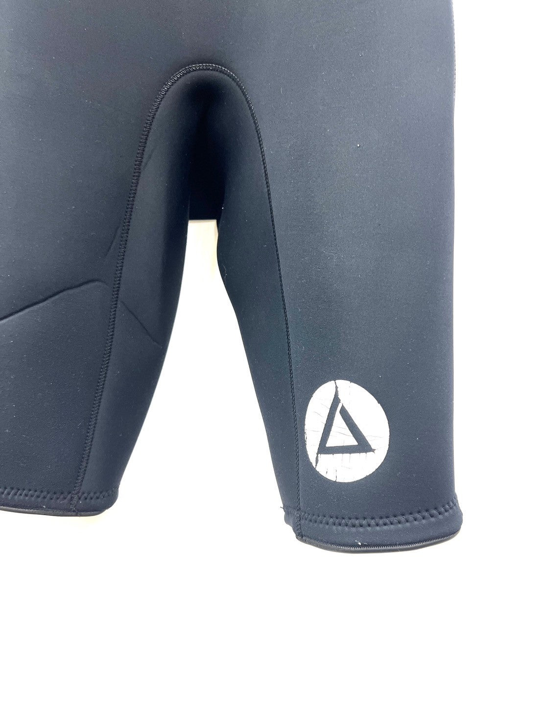 中古ウェットスーツ / 2/2mmflap zip/ puzzle /半袖spring/サイズ《メンズＬspcialJUNBOO》サーフィン専用/グライズ/シルバー/secondnopp164