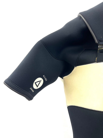 中古ウェットスーツ / 2/2mmflap zip/ puzzle /半袖spring/サイズ《メンズＬspcialJUNBOO》サーフィン専用/グライズ/シルバー/secondnopp164