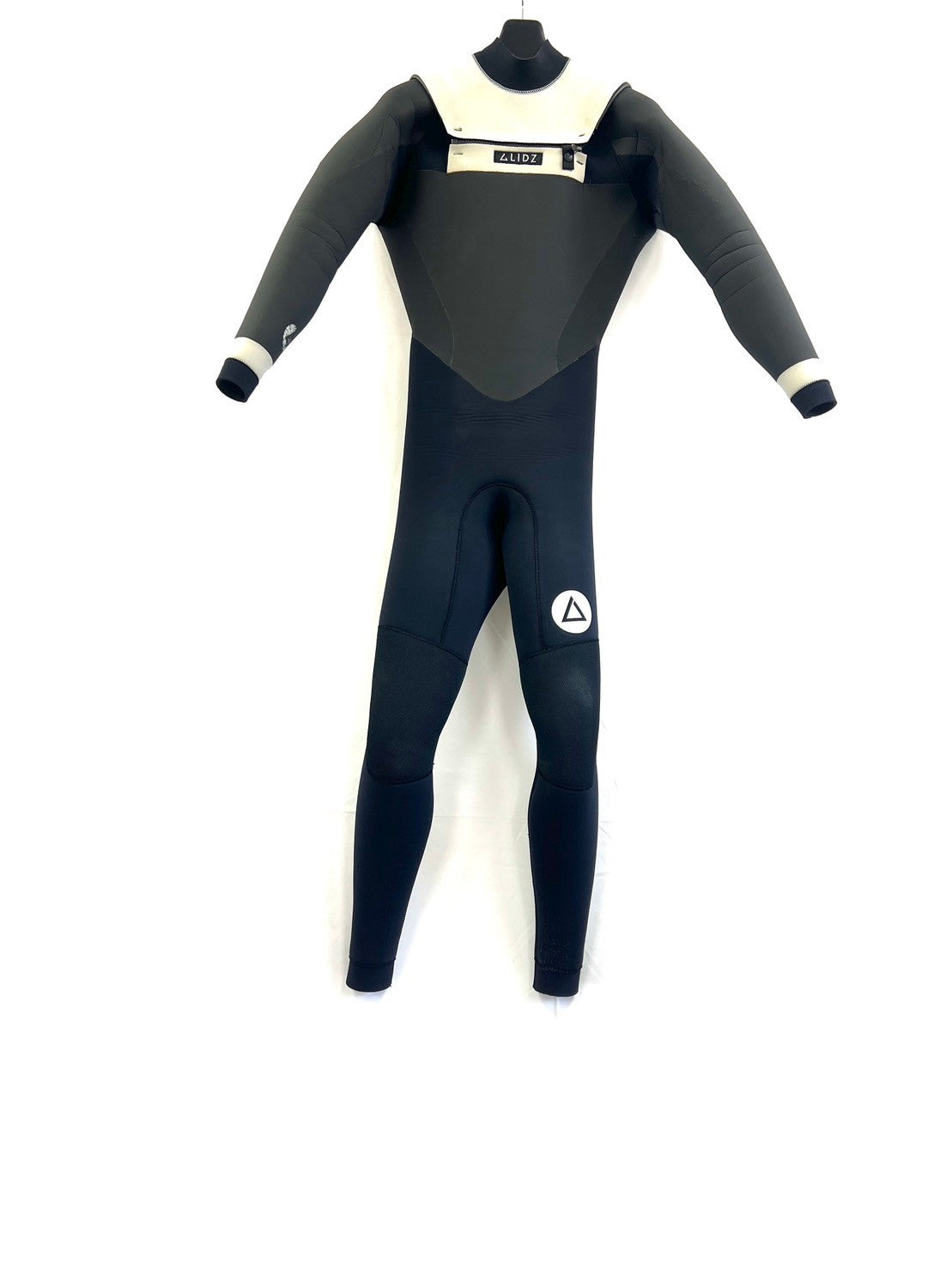 Used wetsuits / 3mm flap zip brushed fullsuits / size {Men's Snoah} surfing only / Glides / silver flap / secondnopp155